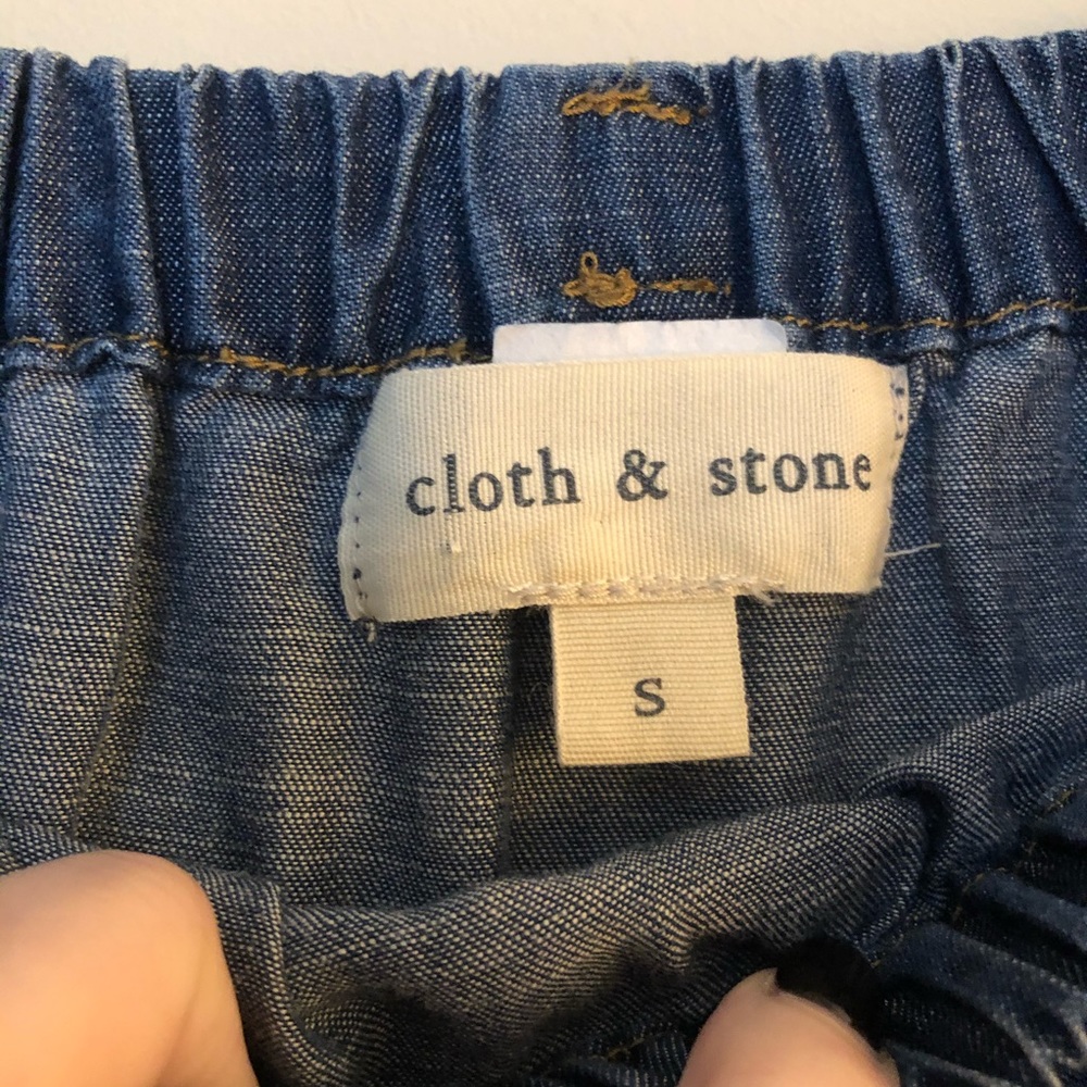 CLOTH & STONE Chambray Top - Picture 6 of 9